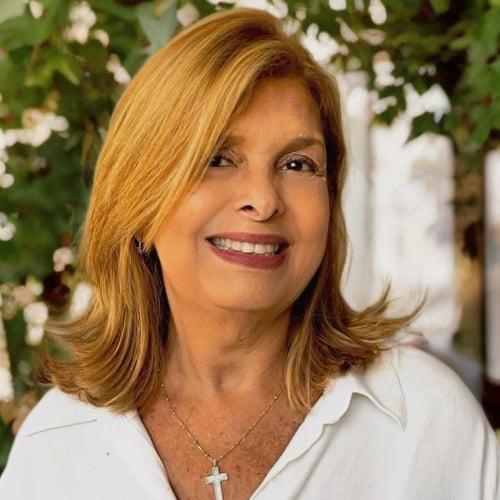 Ana Paula Azevedo de Lima Guimarães